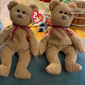 Two Curly beanies! *rare*